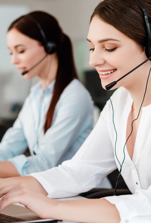 Teleoperadoras para contacto con Calicer